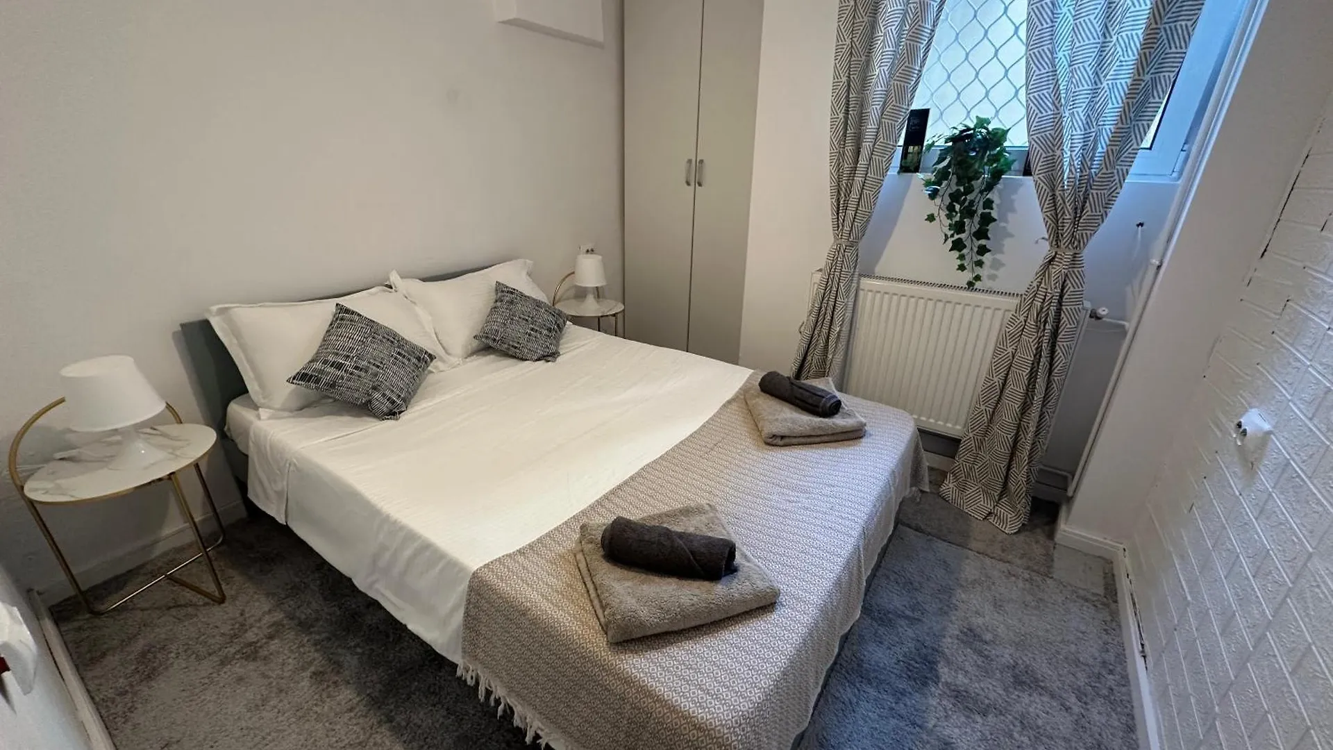 Athes Central Apartment location